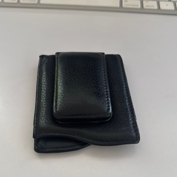 Cole Haan Black Leather Card Case and Money Clip - Picture 4 of 6